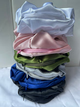 Load image into Gallery viewer, Zipper Scrunchies