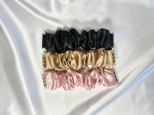 Load image into Gallery viewer, Scrunchie Watch Bands