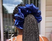 Load image into Gallery viewer, Zipper Scrunchies
