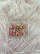 Load image into Gallery viewer, Custom Made Nails
